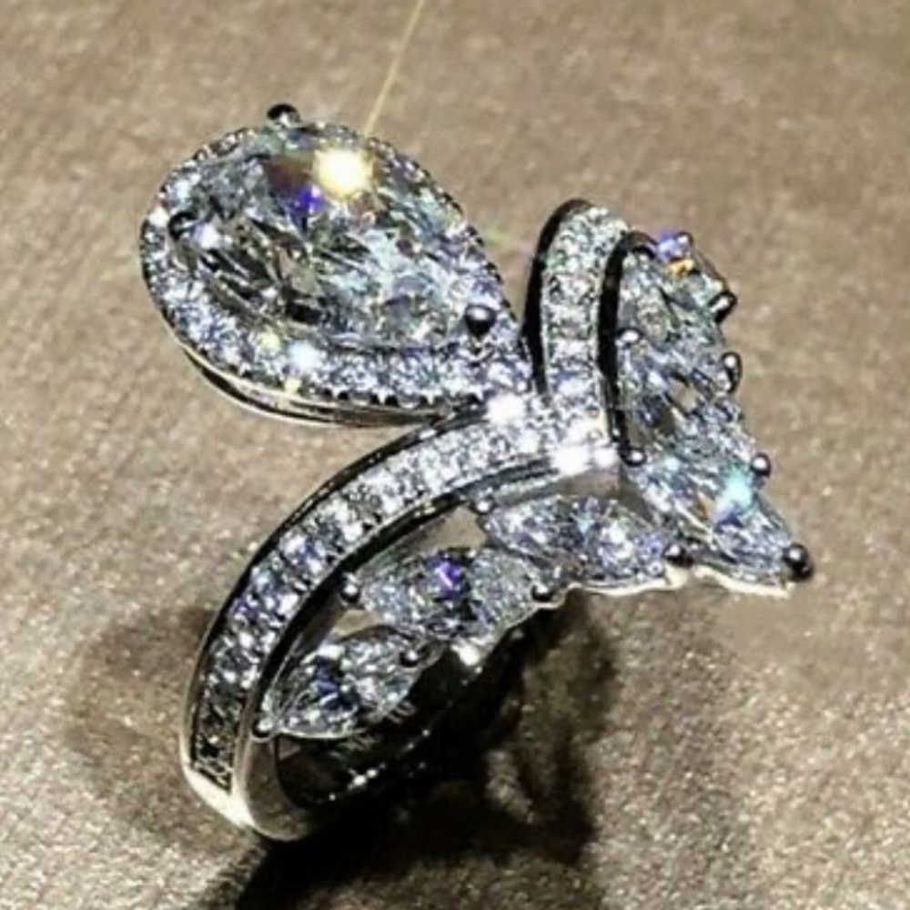 NWT 925 STERLING SILVER luxurious diamond 💍 Ring - Picture 5 of 9